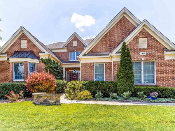 15 Eagle Ridge Drive , Hawthorn Woods, IL 60047