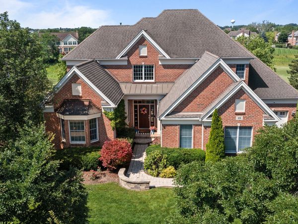 15 Eagle Ridge Drive, Hawthorn Woods, IL 60047