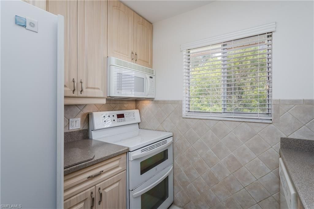 1100 Gulf Shore Blvd N, Unit 306, Naples, FL 34102 Photo