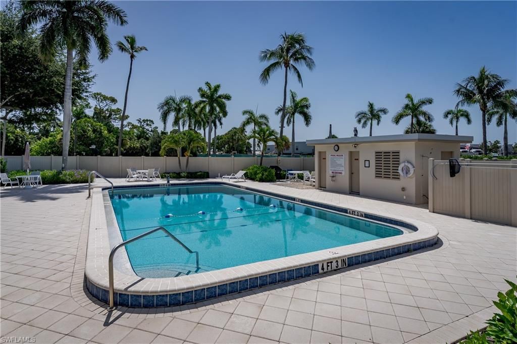 1100 Gulf Shore Blvd N, Unit 306, Naples, FL 34102 Photo