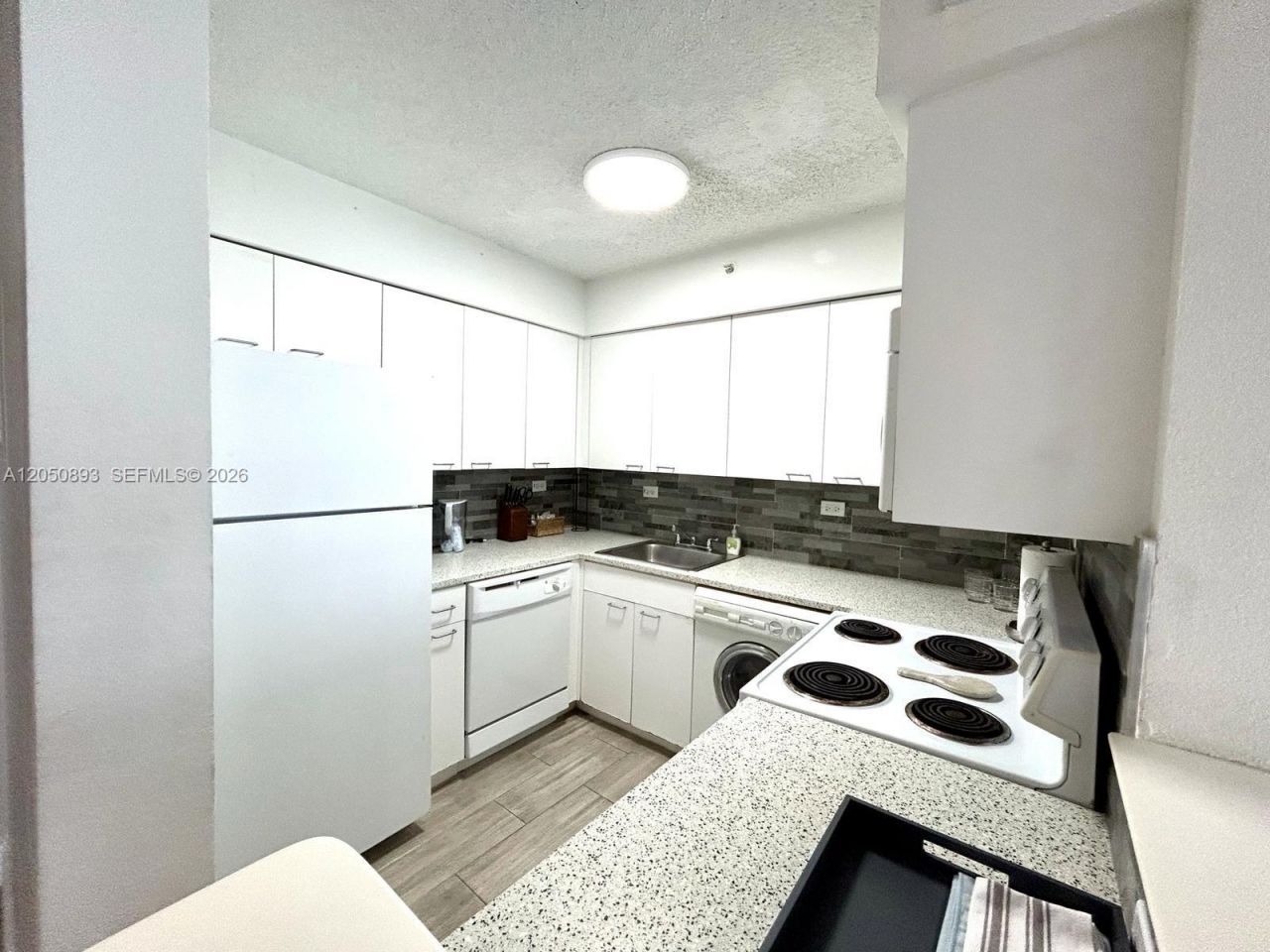 1500 Bay Rd, Unit 558S, Miami Beach, FL 33139 Photo
