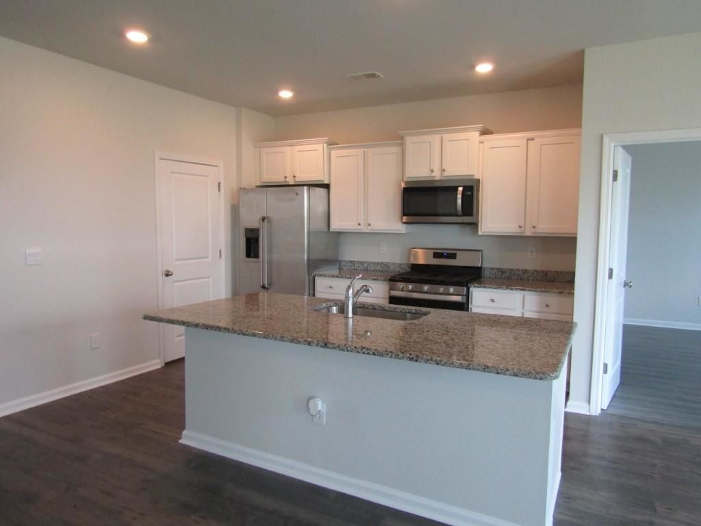 2165 Ainsley Dr. Photo 10