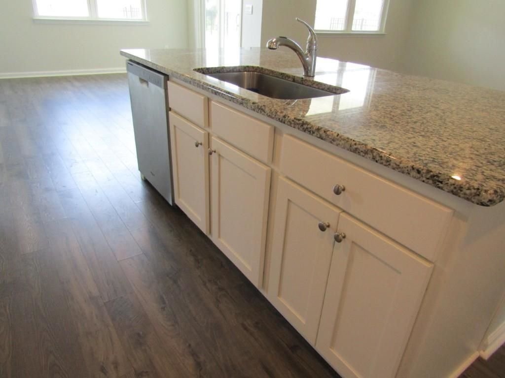 2165 Ainsley Dr. Photo 14
