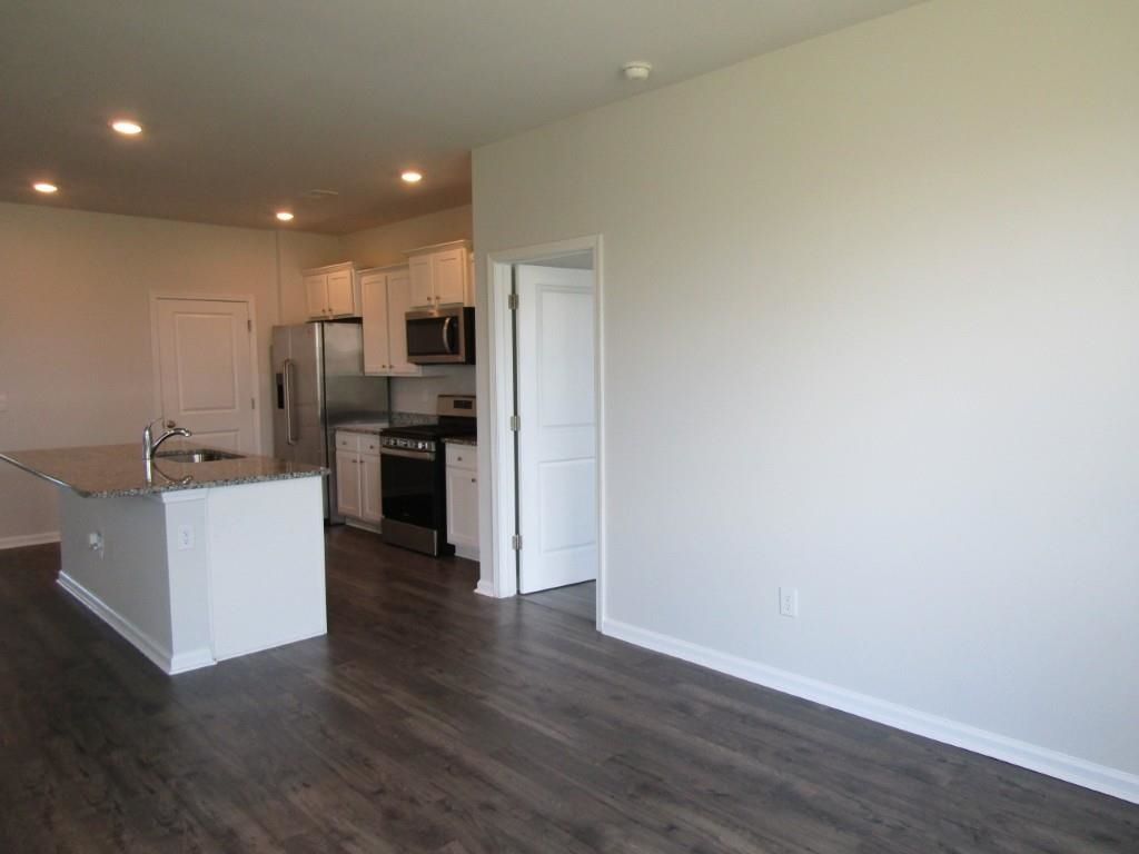 2165 Ainsley Dr. Photo 15