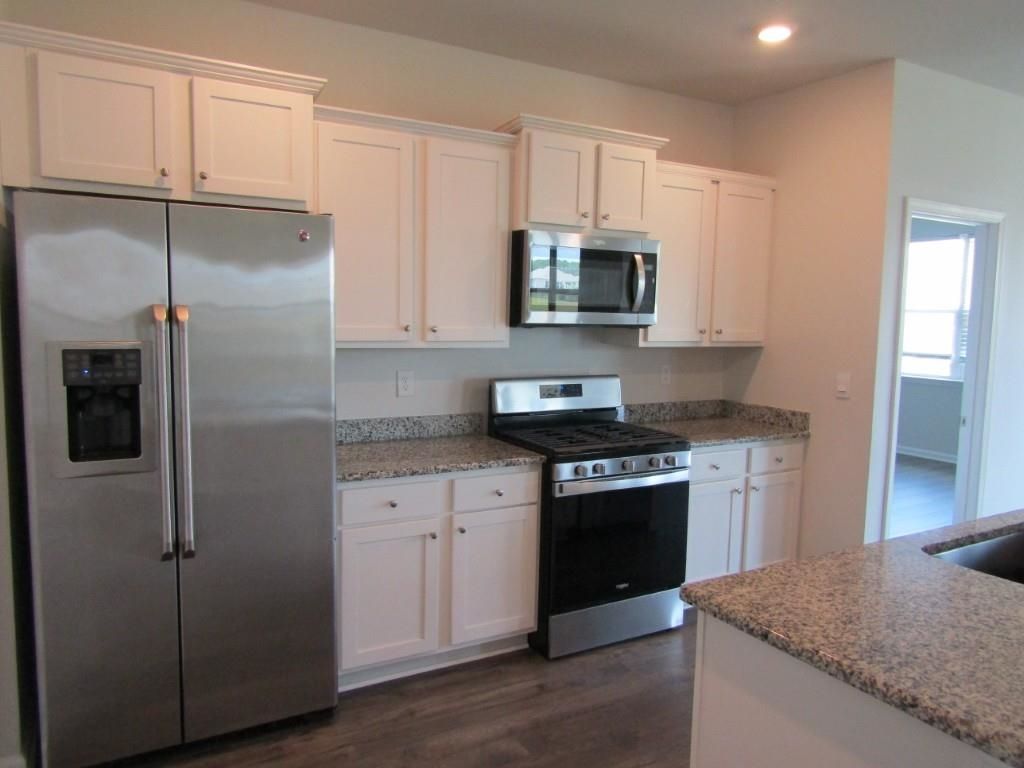 2165 Ainsley Dr. Photo 8