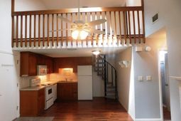 1202 Tiffany Ln.  photo 4