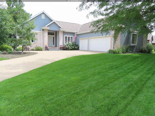 177 Windflower Bend, Dakota Dunes, SD 57049