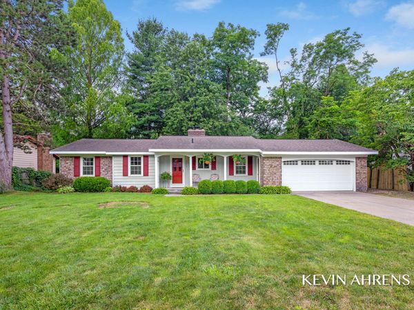 4473 Trail View NE, Grand Rapids, MI 49525