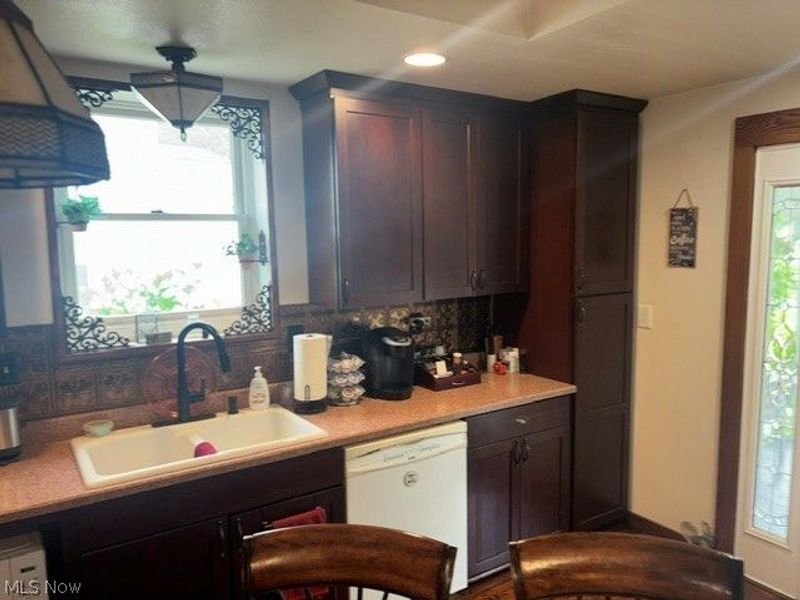 130 Lincoln, Niles, OH 44446 Photo 2