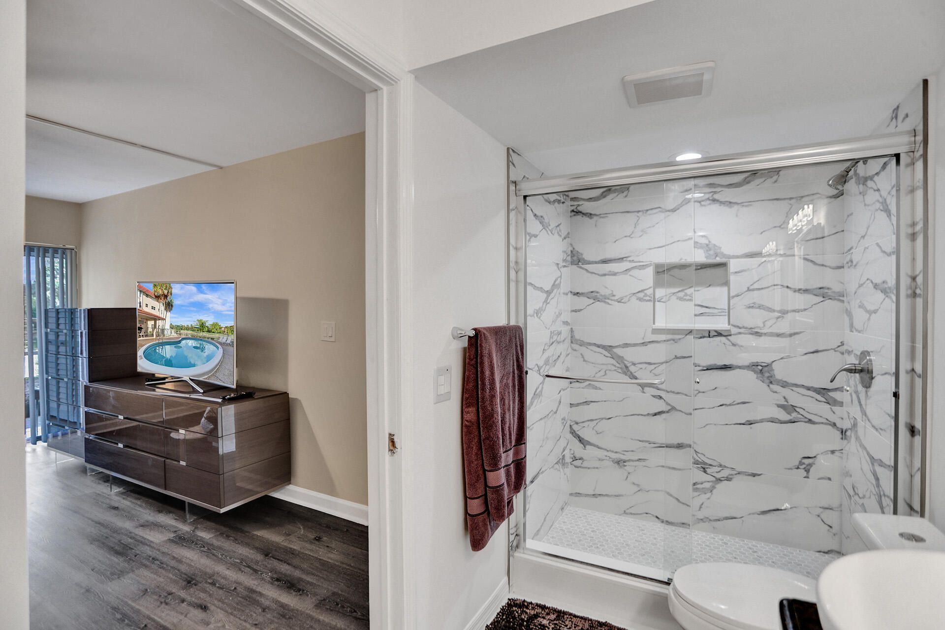 3601 Inverrary Drive, Unit 109, Lauderhill, FL 33319 Photo