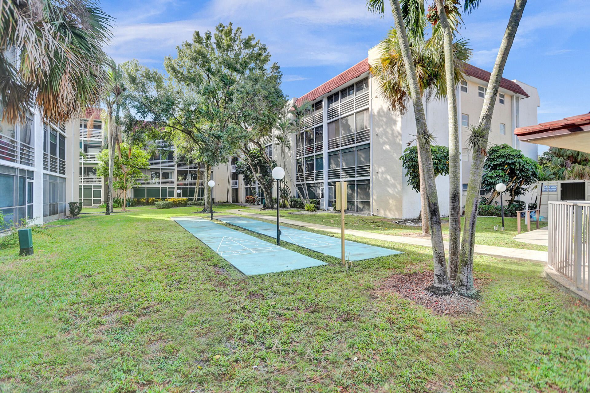 3601 Inverrary Drive, Unit 109, Lauderhill, FL 33319 Photo