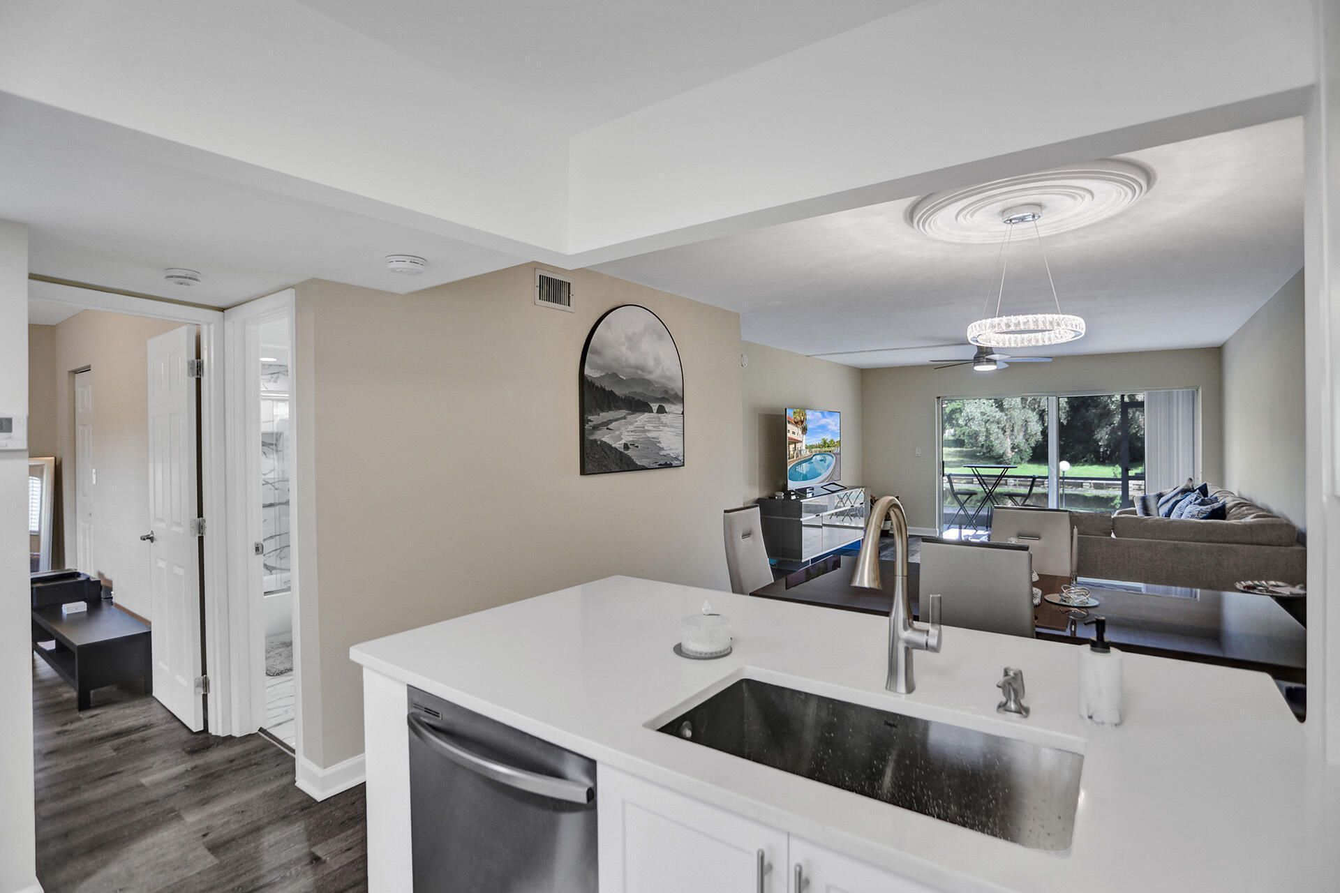 3601 Inverrary Drive, Unit 109, Lauderhill, FL 33319 Photo