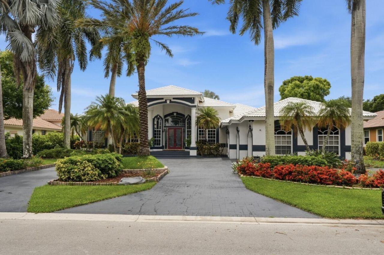 1716 NW 124th Way, Coral Springs, FL 33071 Photo