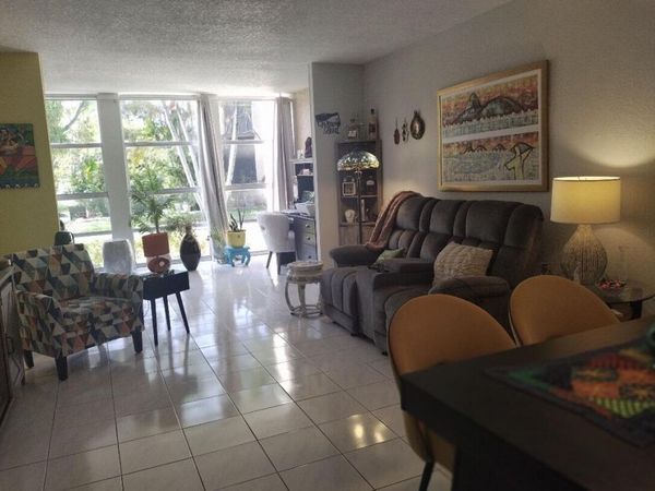 2101 Atlantic Shores Boulevard, Unit 117, Hallandale Beach, FL 33009