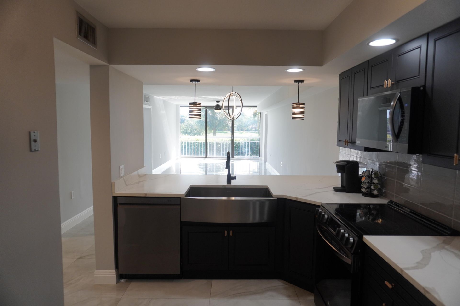 2811 Village Boulevard, Unit 201, West Palm Beach, FL 33409 Photo