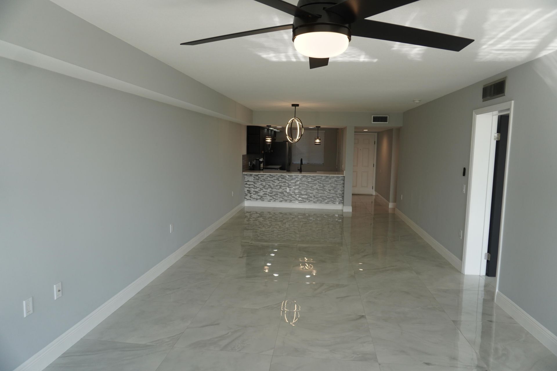 2811 Village Boulevard, Unit 201, West Palm Beach, FL 33409 Photo