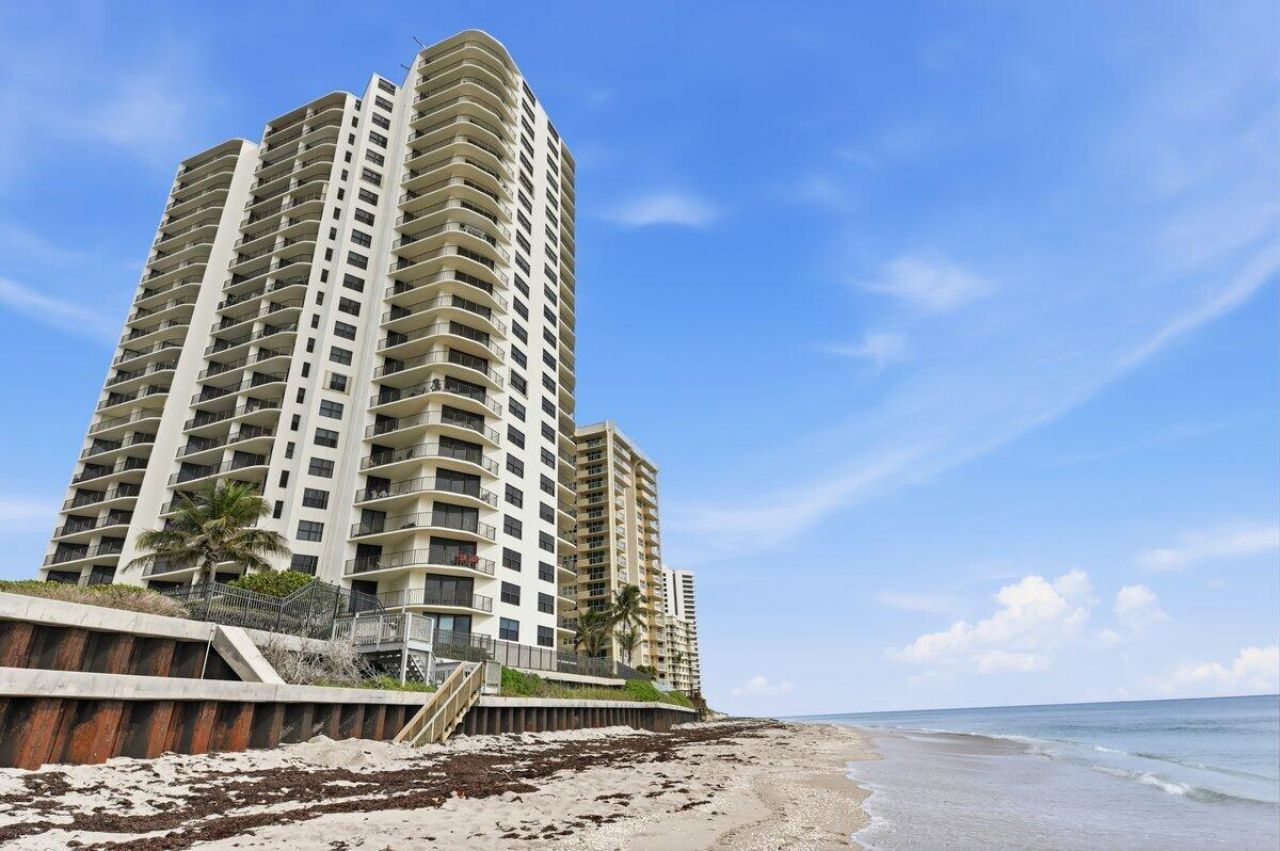 5420 N Ocean Drive, West Palm Beach, FL 33404 Photo
