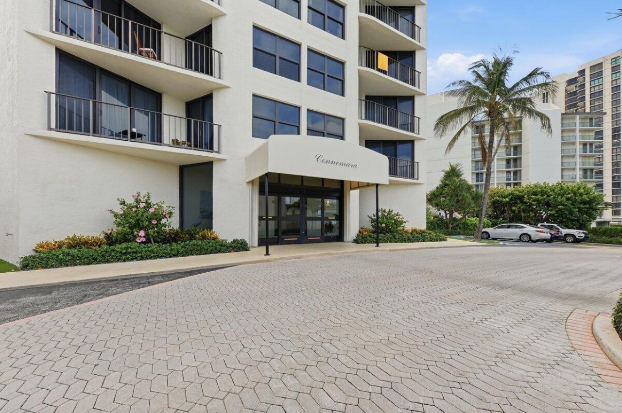 5420 N Ocean Drive, West Palm Beach, FL 33404 Photo