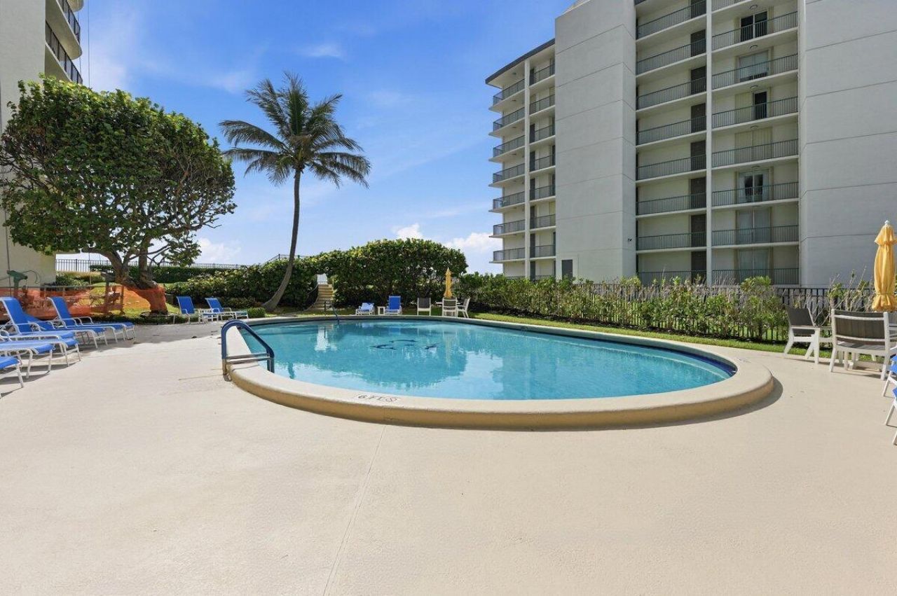 5420 N Ocean Drive, West Palm Beach, FL 33404 Photo