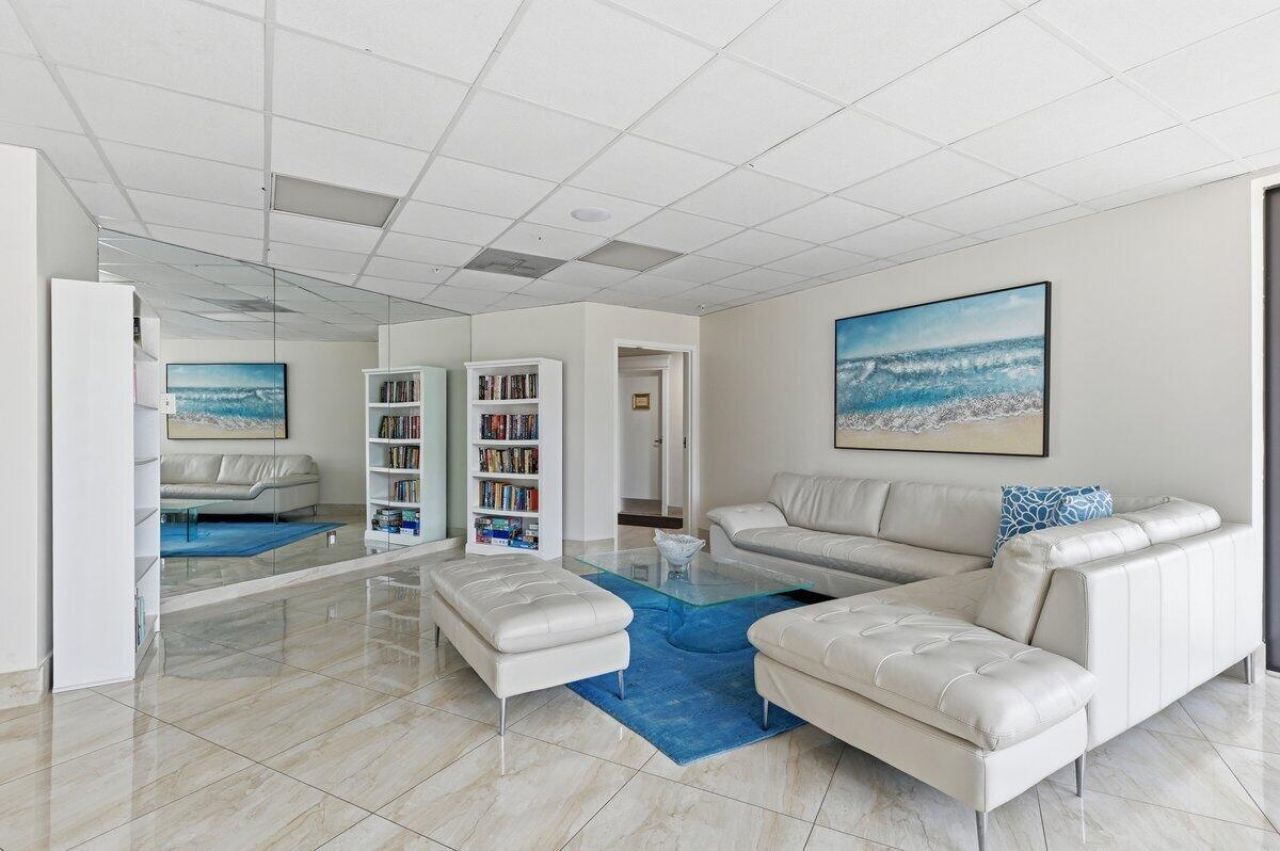 5420 N Ocean Drive, West Palm Beach, FL 33404 Photo