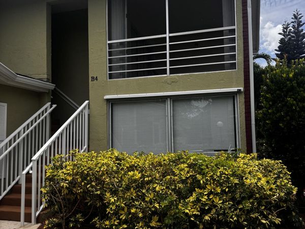12036 Alternate A1a, Unit B4, Palm Beach Gardens, FL 33410