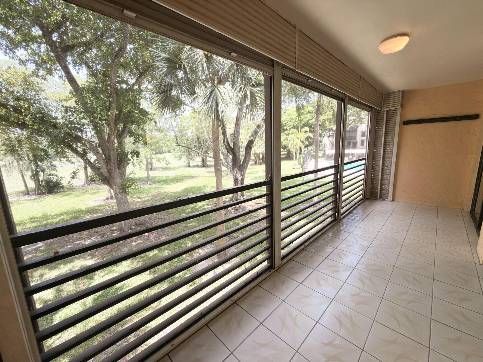 7650 W Mcnab Road, Unit 210, Tamarac, FL 33321 Photo
