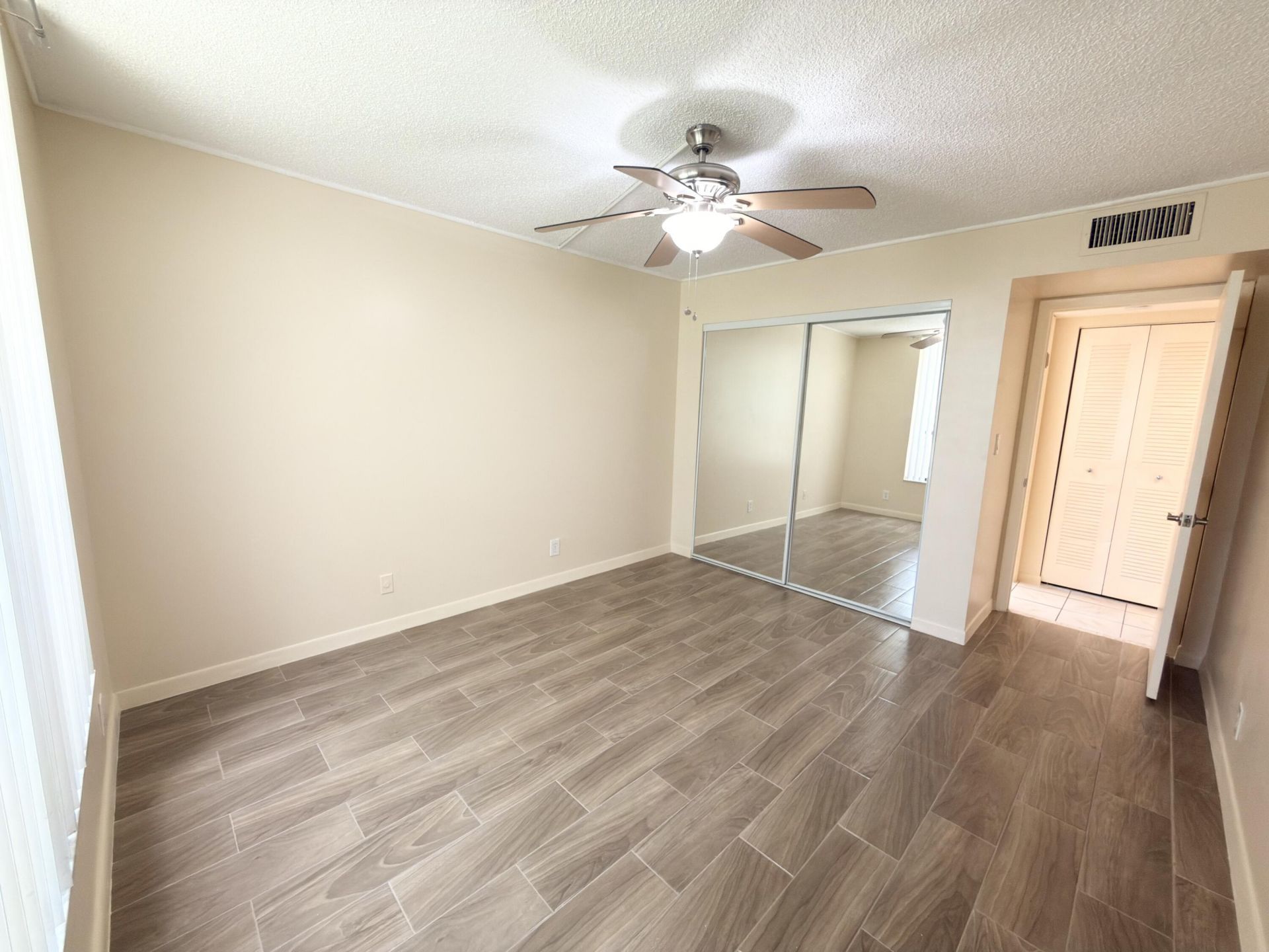 7650 W Mcnab Road, Unit 210, Tamarac, FL 33321 Photo