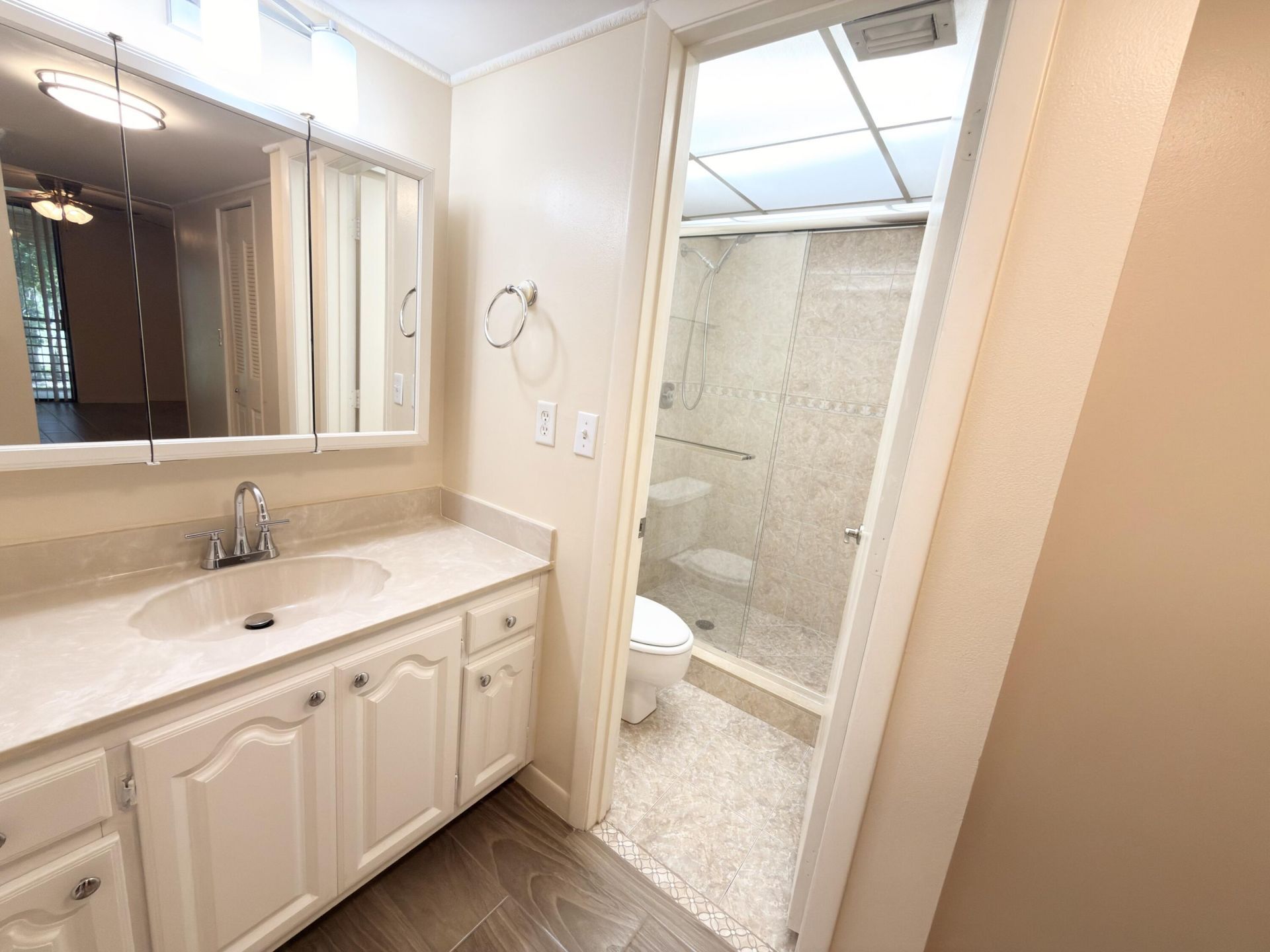 7650 W Mcnab Road, Unit 210, Tamarac, FL 33321 Photo