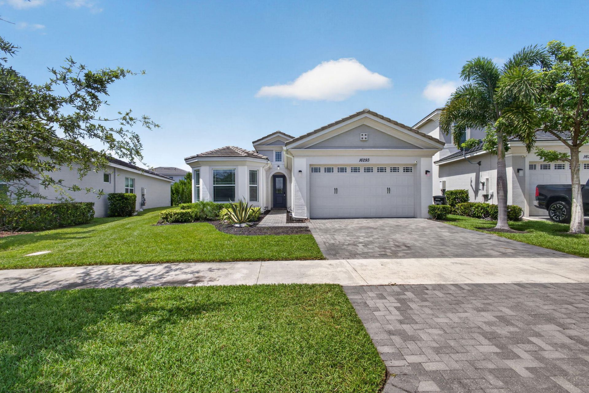 16293 Melogold Drive, The Acreage, FL 33470 Photo
