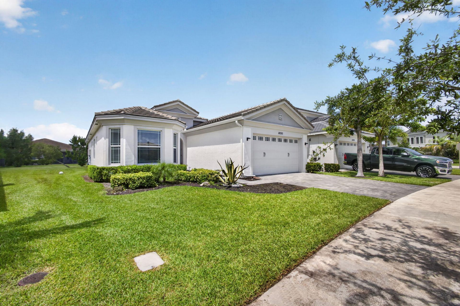 16293 Melogold Drive, The Acreage, FL 33470 Photo