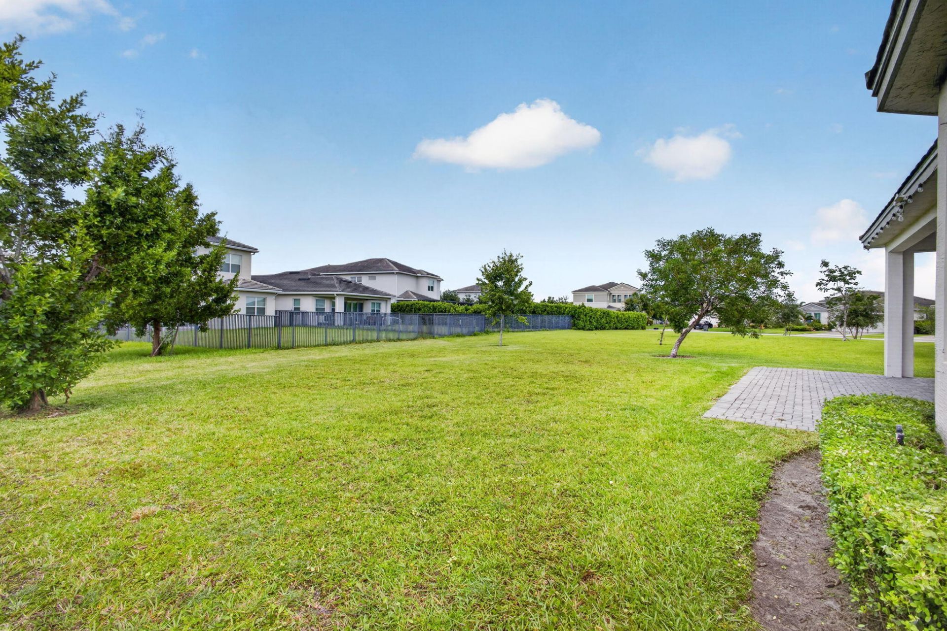 16293 Melogold Drive, The Acreage, FL 33470 Photo