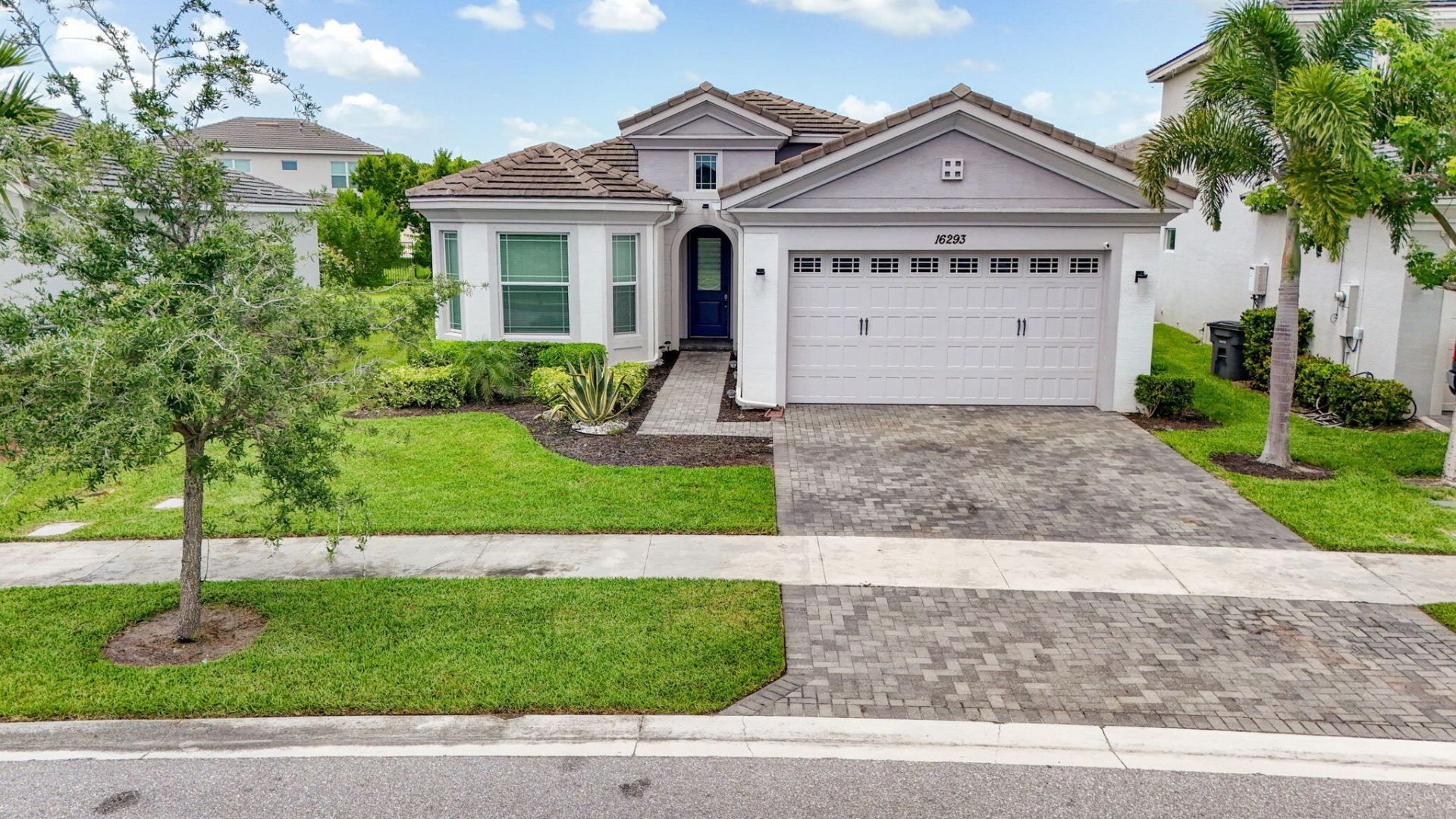 16293 Melogold Drive, The Acreage, FL 33470 Photo