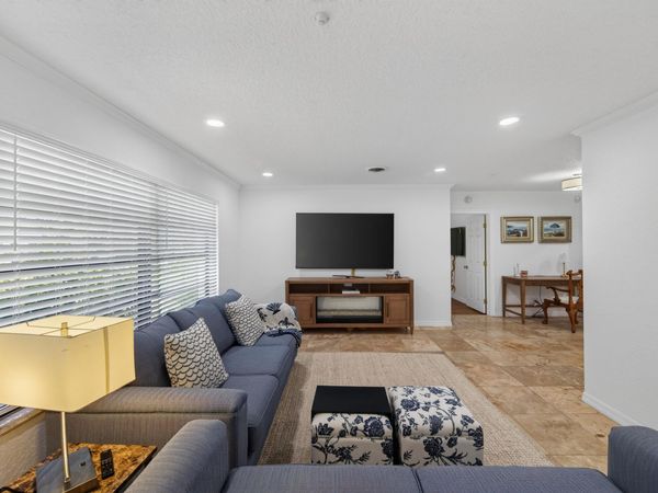 4431 NE 28th Avenue, Lighthouse Point, FL 33064