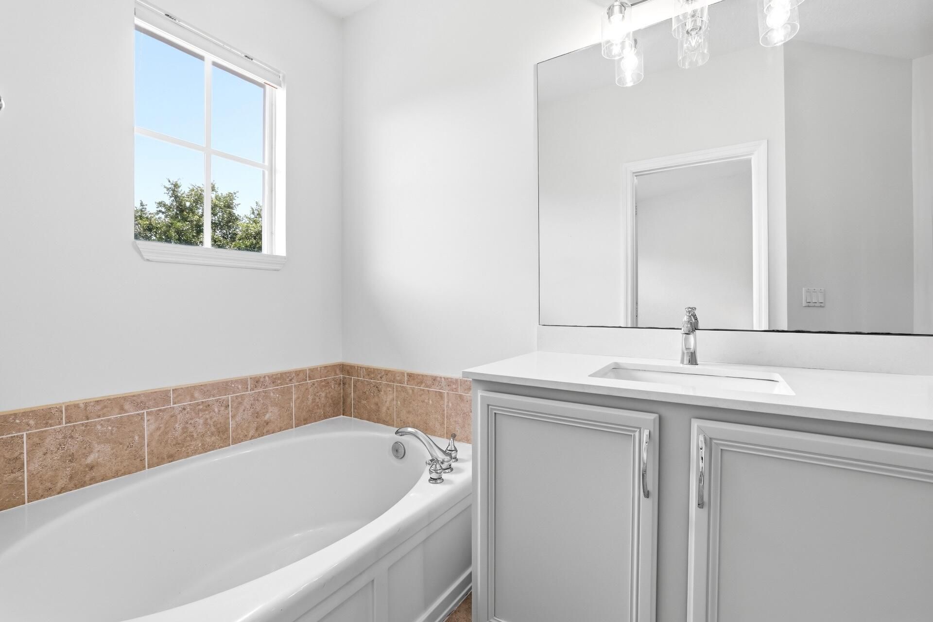127 E Thatch Palm Circle, Jupiter, FL 33458 Photo