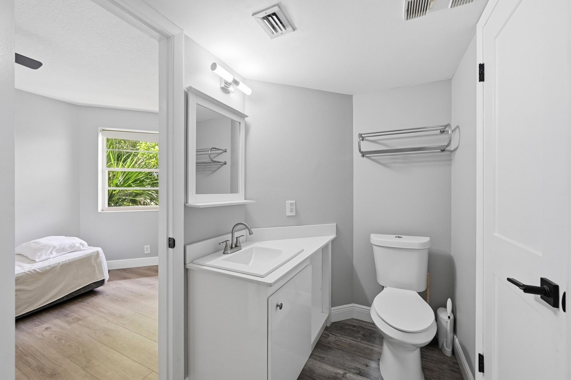 10401 W Broward Boulevard, Unit 401, Plantation, FL 33324 Photo