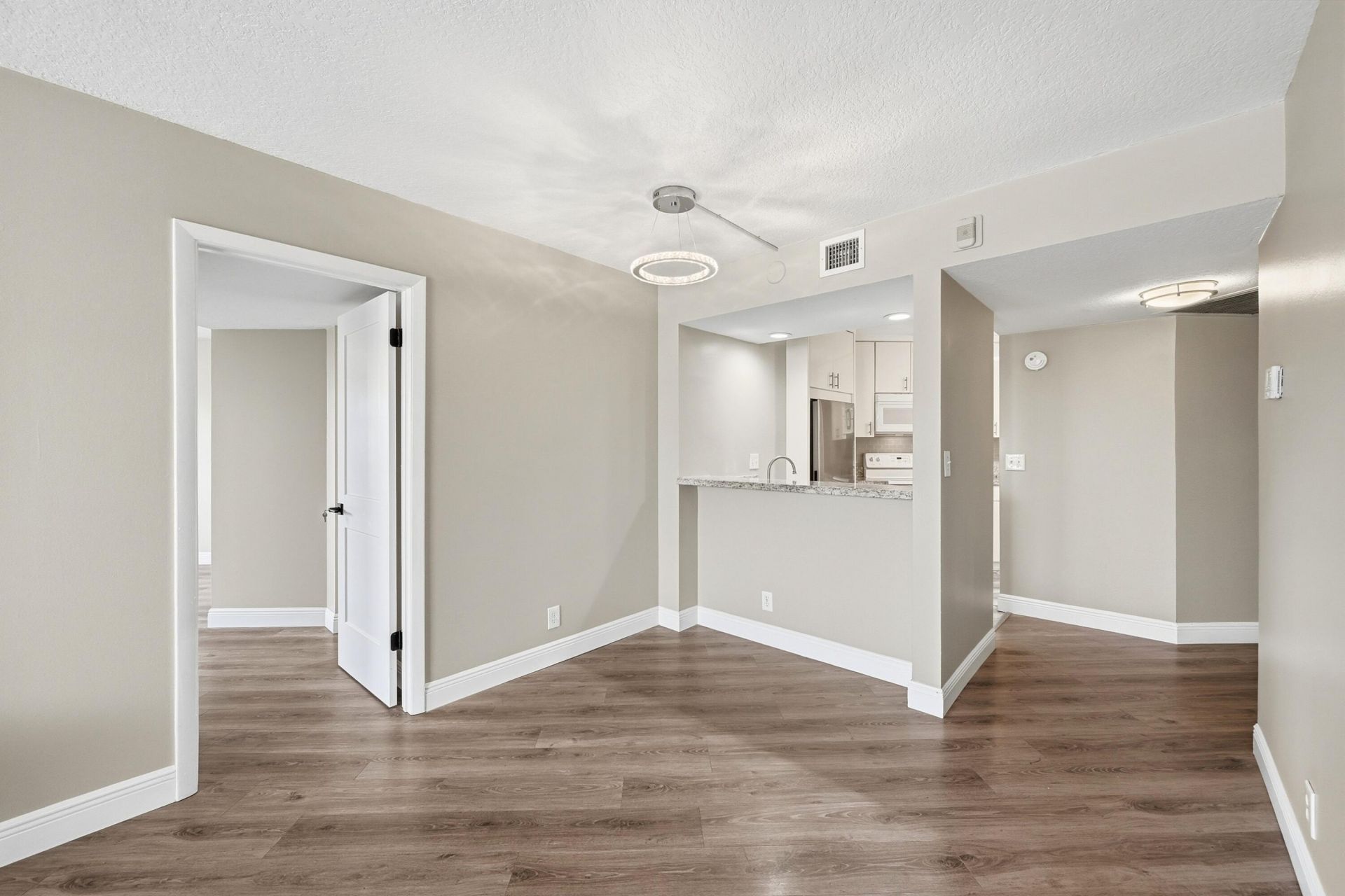 10401 W Broward Boulevard, Unit 401, Plantation, FL 33324 Photo