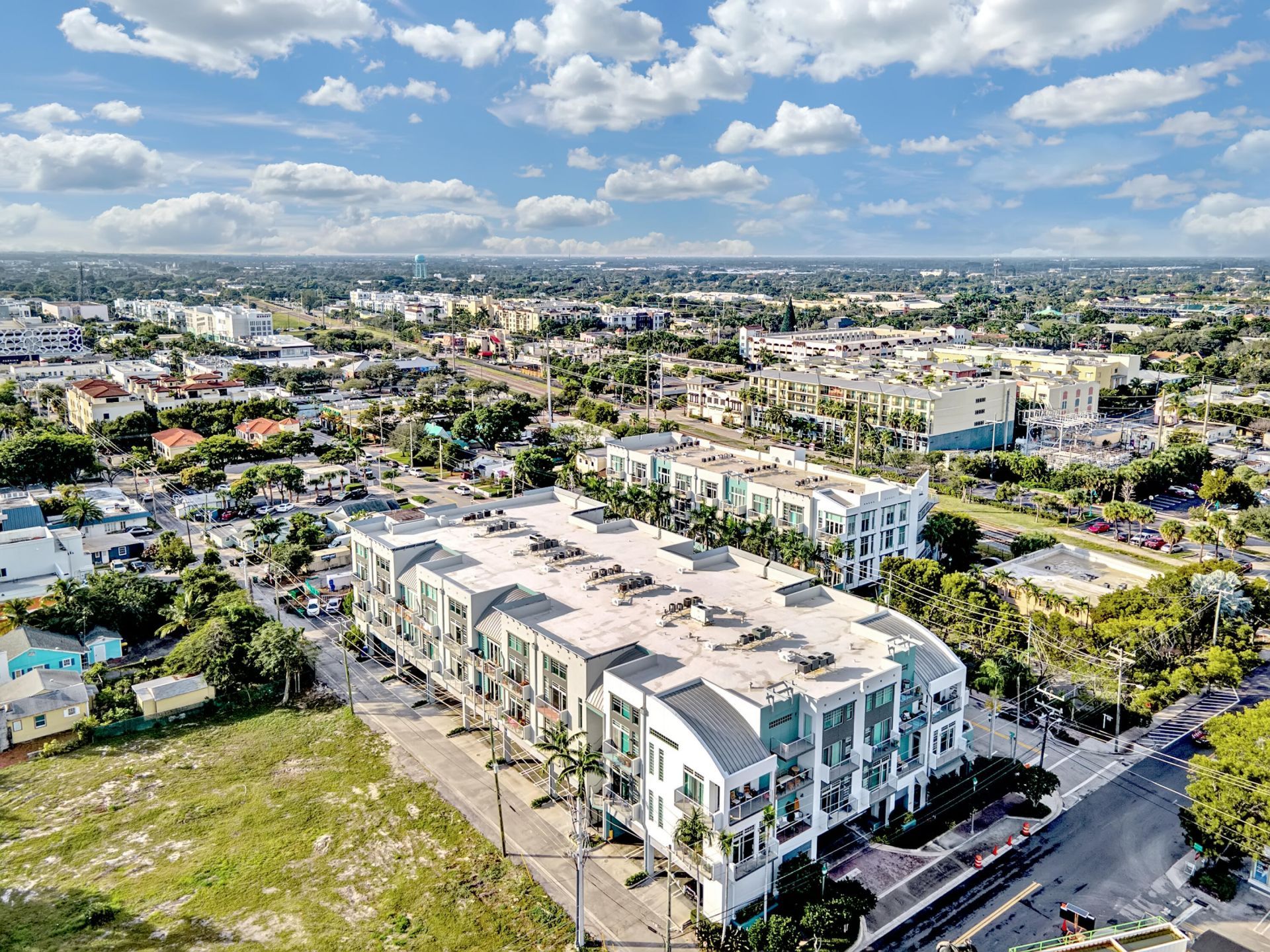 185 NE 4th Avenue, Unit 203, Delray Beach, FL 33483 Photo