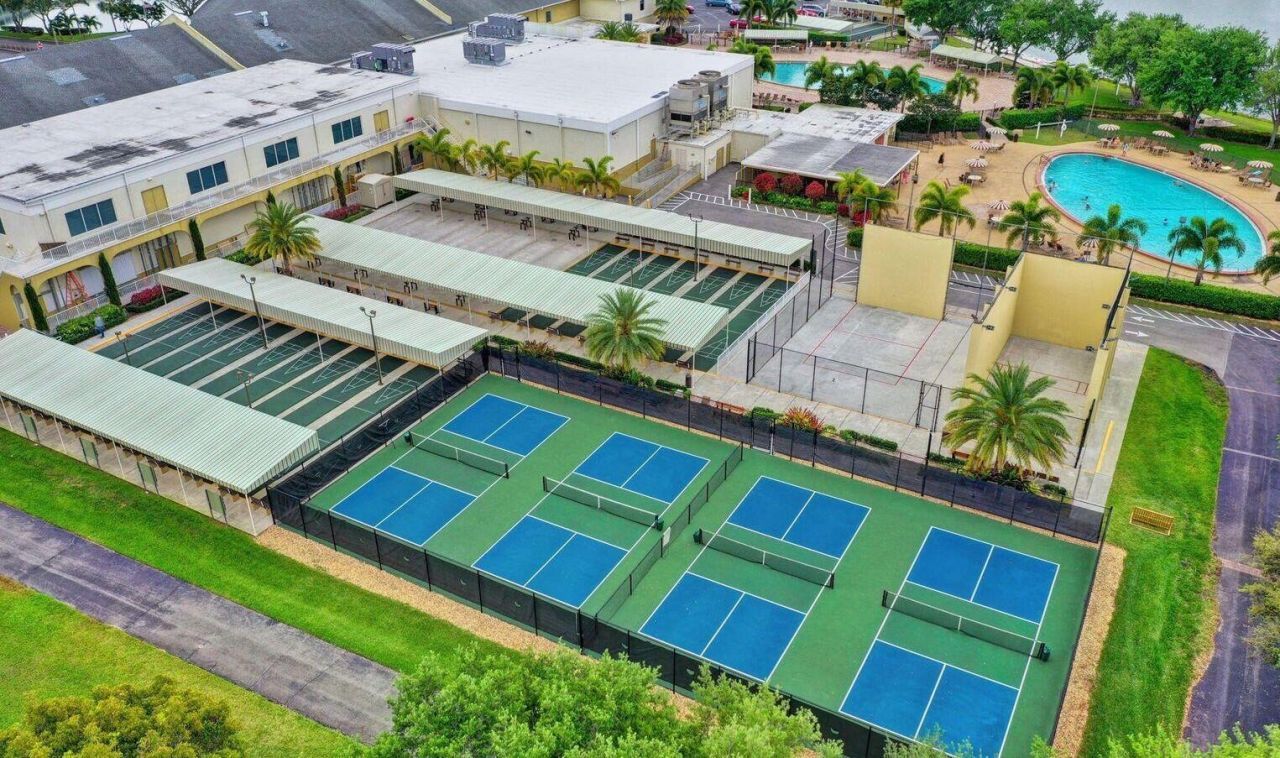 156 Andover F, Unit 156, West Palm Beach, FL 33417 Photo