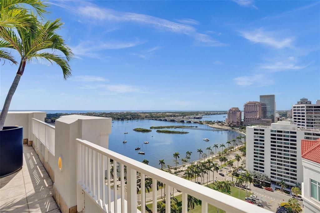 255 Evernia Street, Unit 501, West Palm Beach, FL 33401 Photo