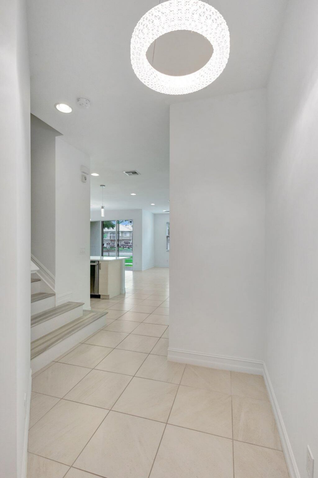 91 Palm Lane, Royal Palm Beach, FL 33411 Photo