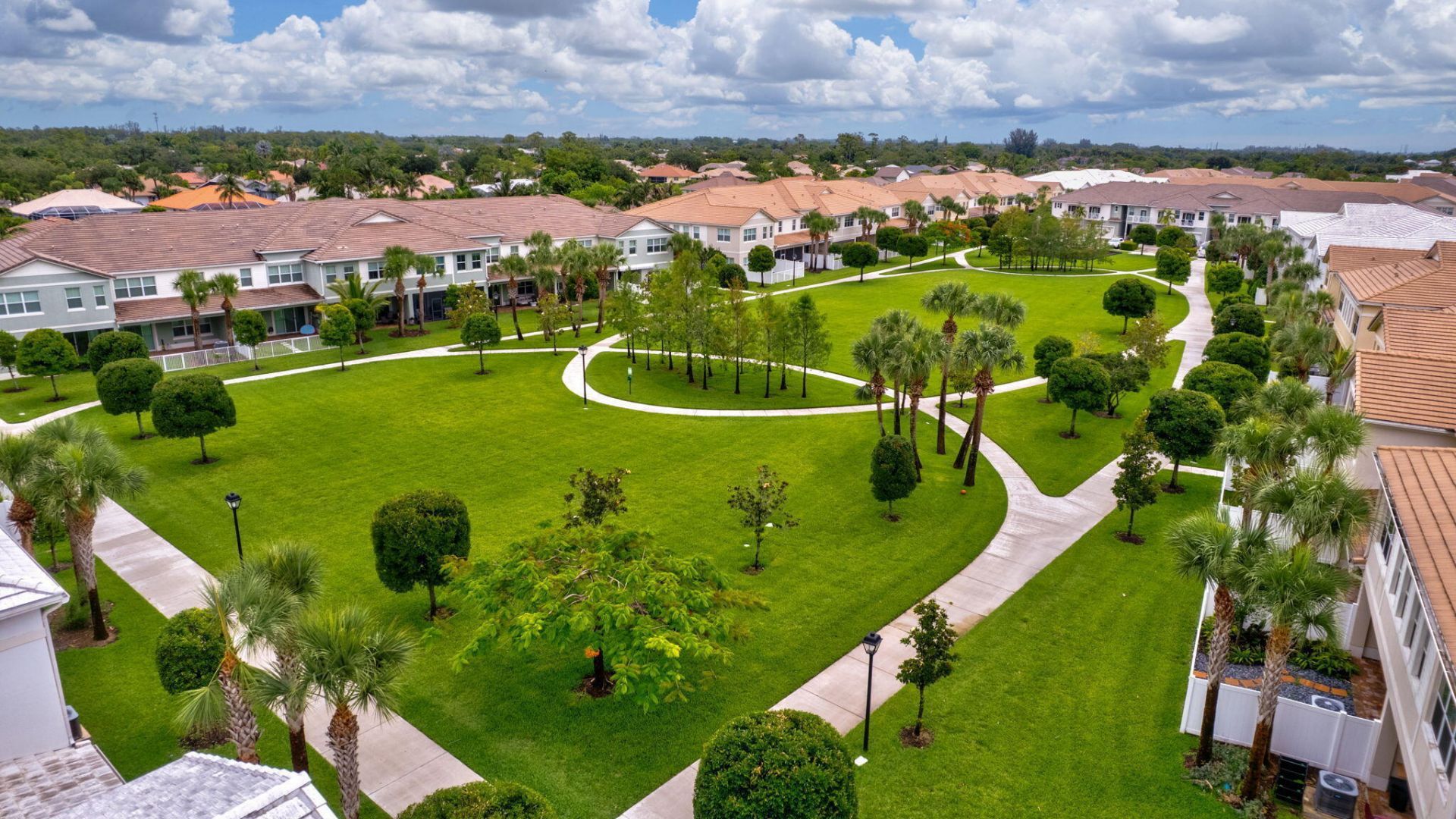 91 Palm Lane, Royal Palm Beach, FL 33411 Photo
