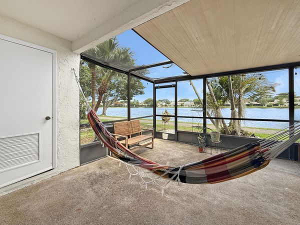 5246 Jog Lane, Delray Beach, FL 33484