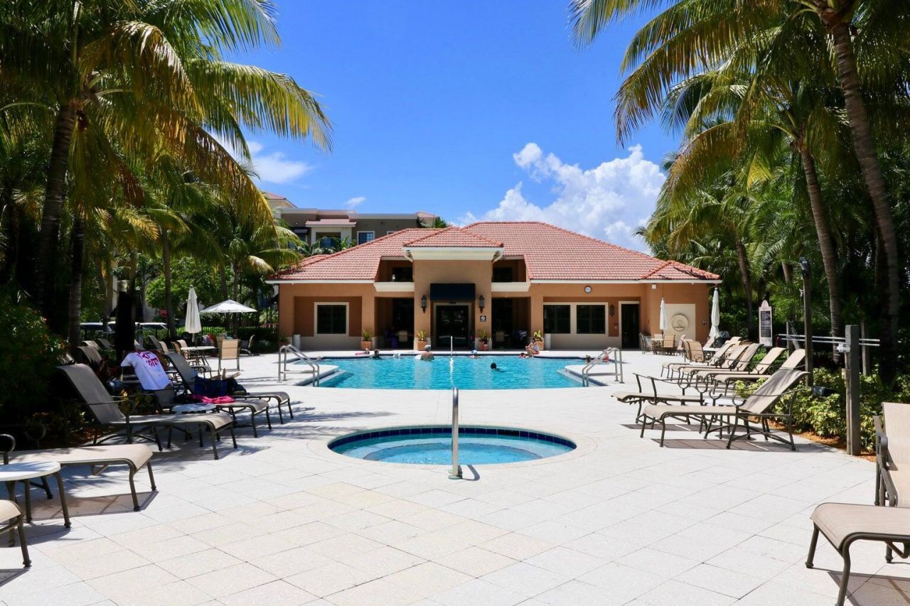4905 Midtown Lane, Unit 2104, Palm Beach Gardens, FL 33418 Photo