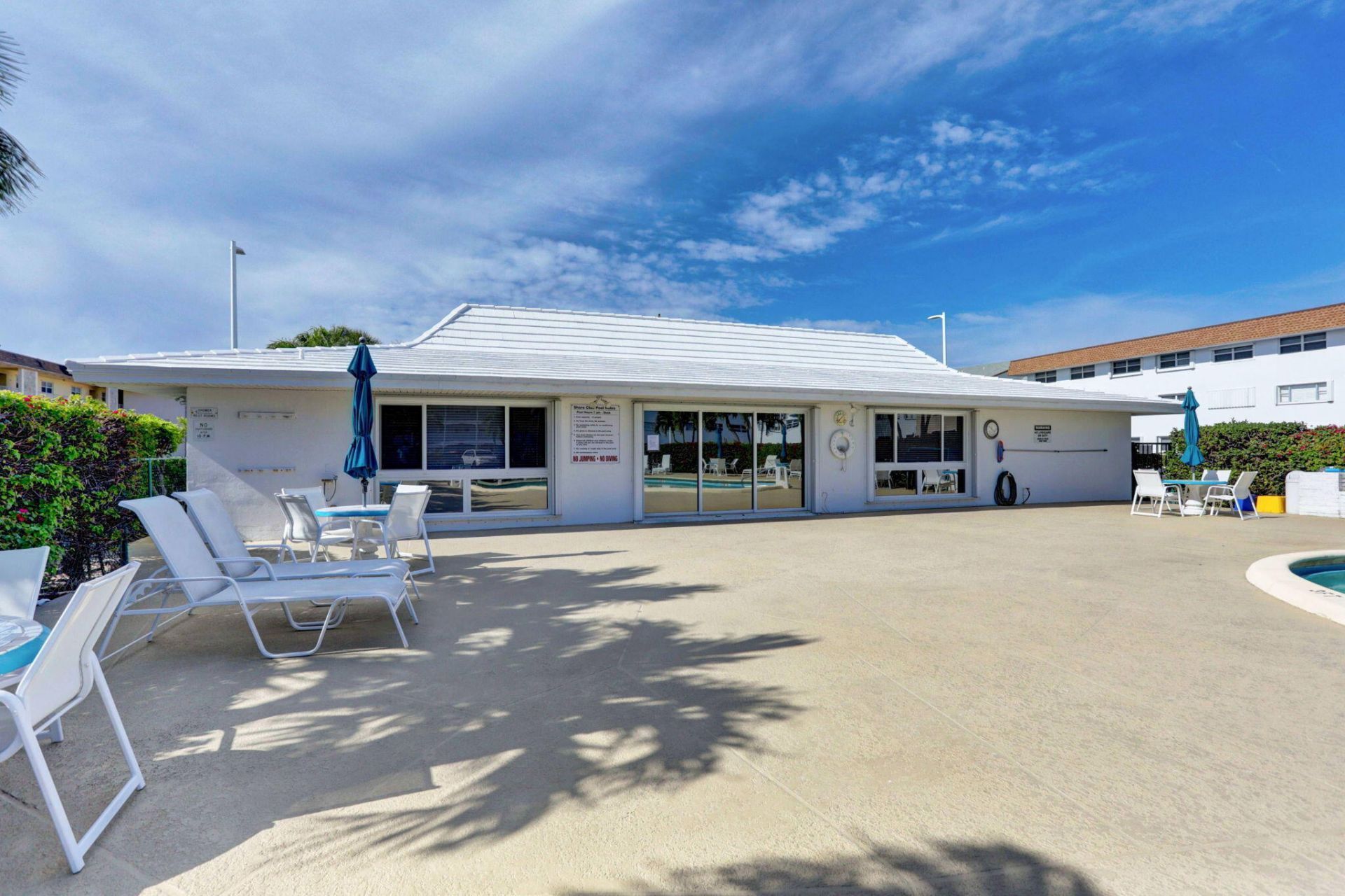 100 Shore Court, Unit 307, North Palm Beach, FL 33408 Photo