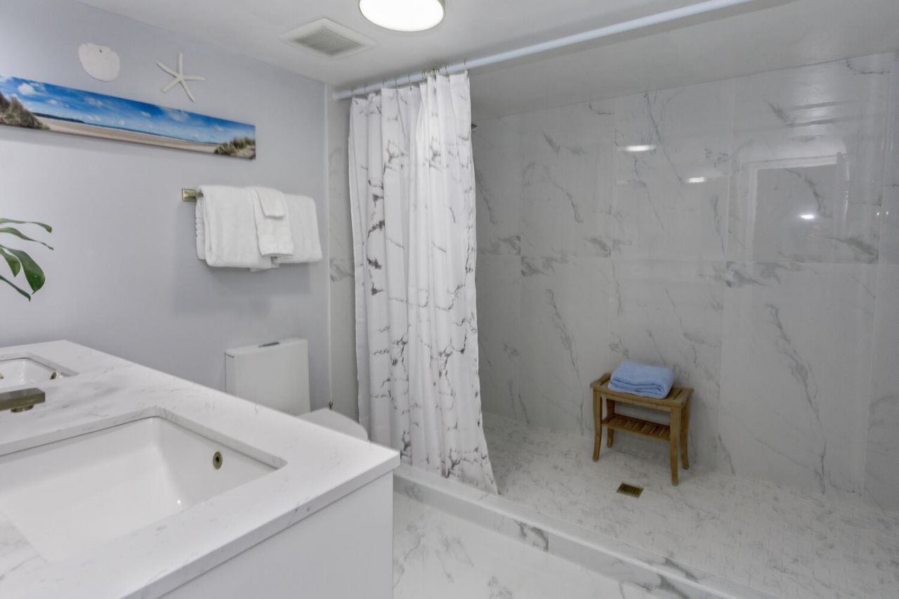 5540 N Ocean Drive, Unit 8c, Riviera Beach, FL 33404 Photo