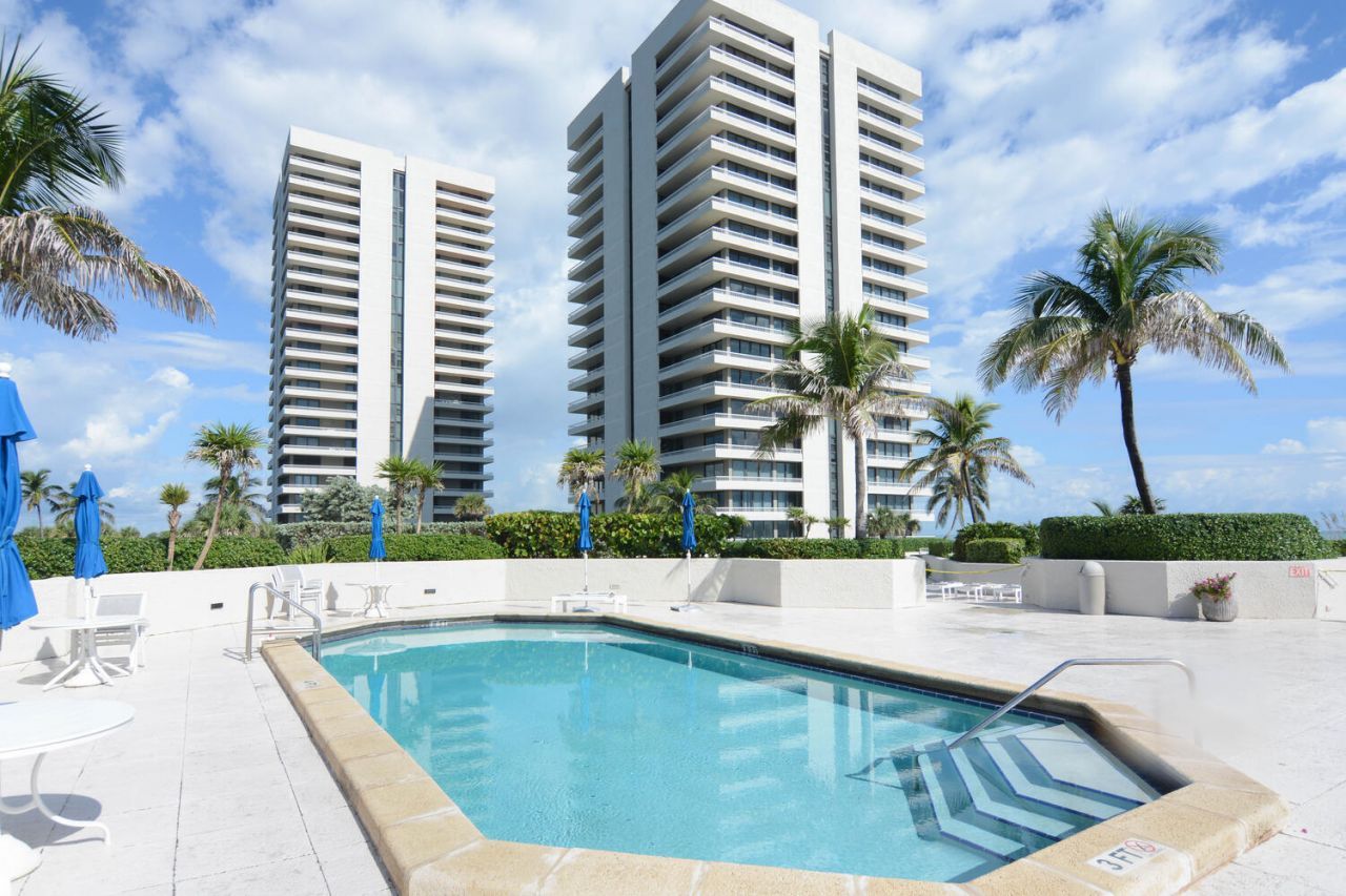 5540 N Ocean Drive, Unit 8c, Riviera Beach, FL 33404 Photo