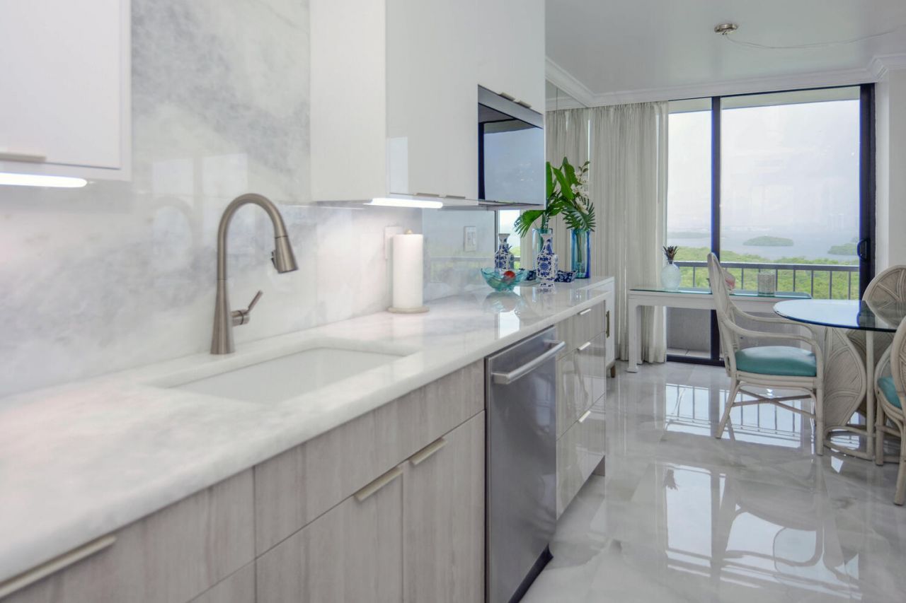 5540 N Ocean Drive, Unit 8c, Riviera Beach, FL 33404 Photo