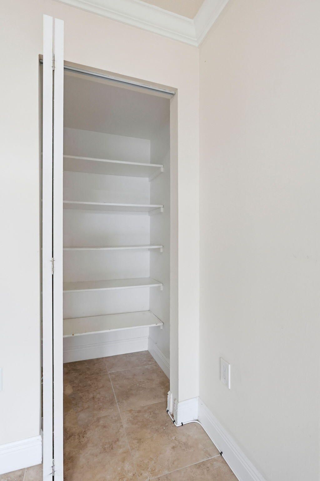 12370 Alternate A1a, Unit M5, Cabana Colony, FL 33410 Photo