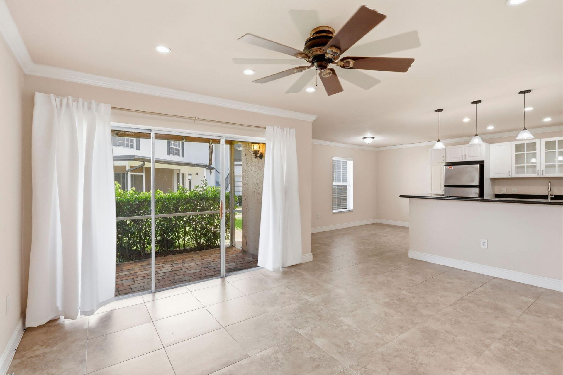 12370 Alternate A1a, Unit M5, Cabana Colony, FL 33410 Photo