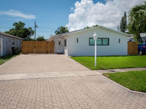 524 NW 53rd Street, Boca Raton, FL 33487